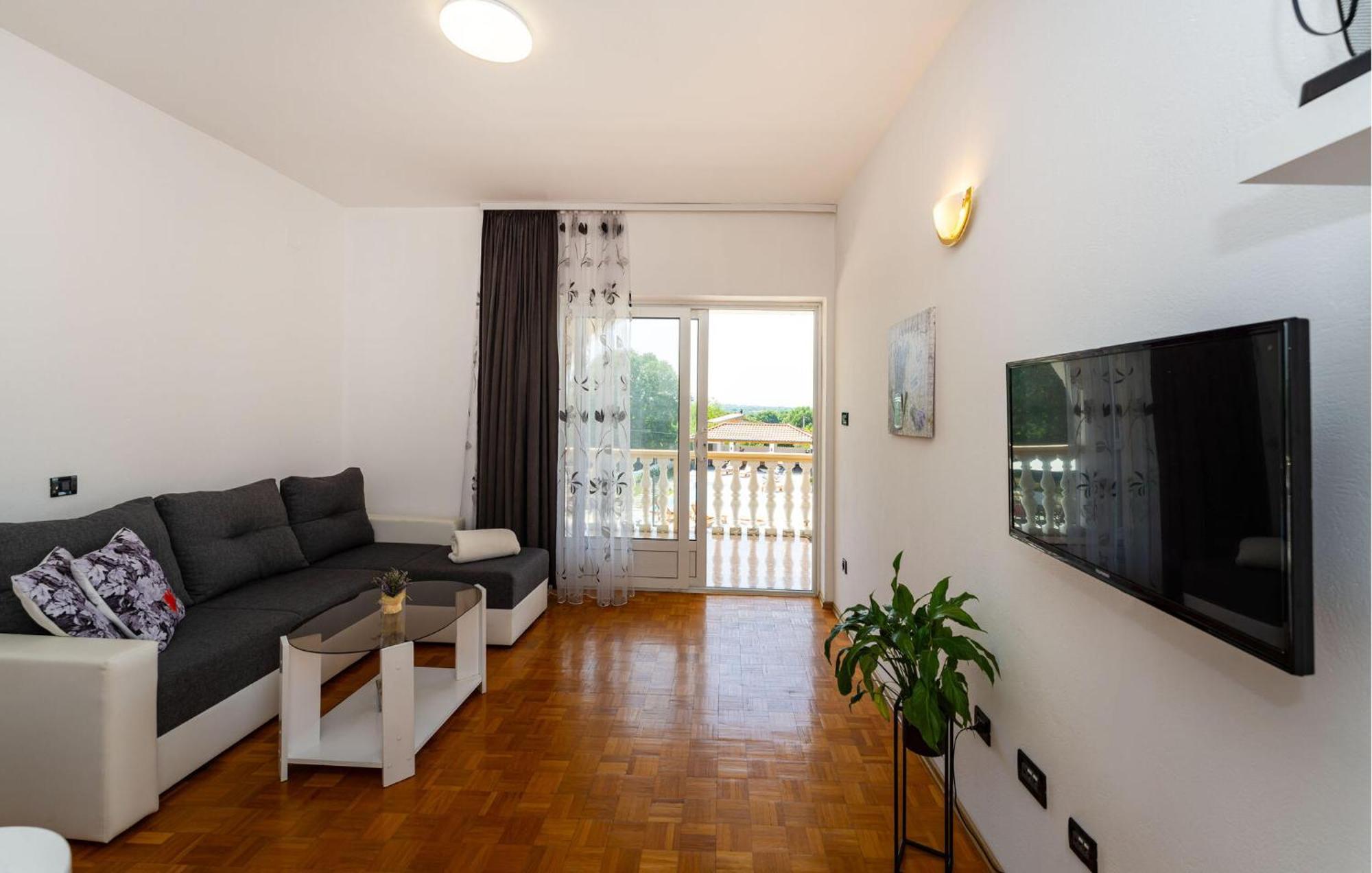 Beautiful Apartment In Galovac With Kitchen Exterior photo
