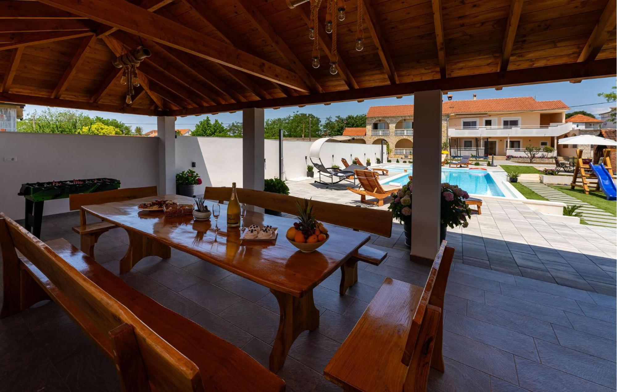 Beautiful Apartment In Galovac With Kitchen Exterior photo